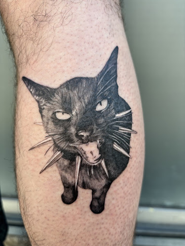 ✧ Salon de tatouage privé