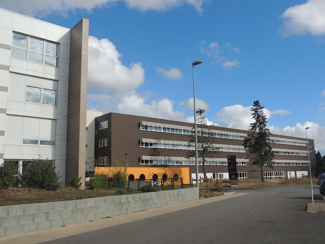 Lycée Public Polyvalent LES BOURDONNIÈRES