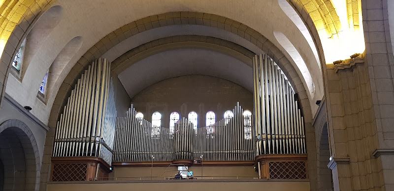 Église Sainte-Thérèse-de-l’Enfant-Jésus