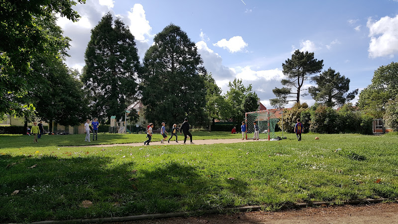 Square Jean Le Gigant