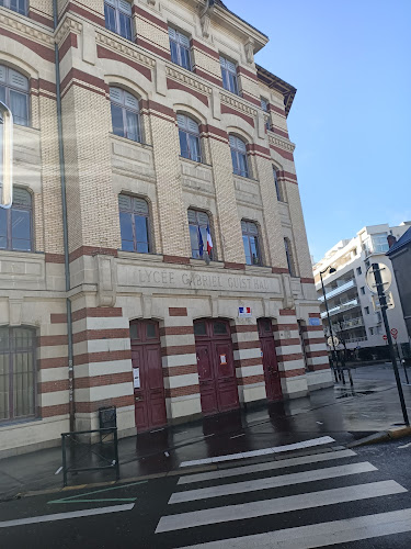 Lycée Gabriel Guist’hau
