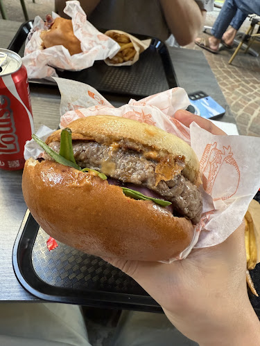 GOCHU 고추 RESTAURANT CORÉEN   BURGERS CORN DOG BUBBLE TEA