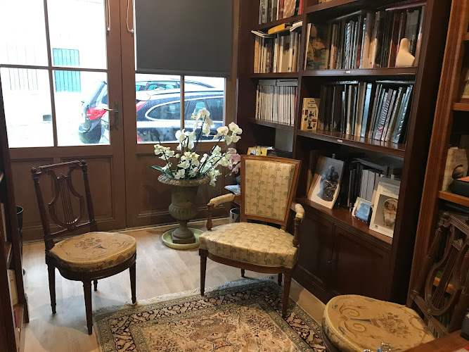 Chiron Marie-Christine Antiquaire