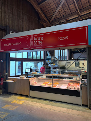 La Tour de Pise – Marché des Arts