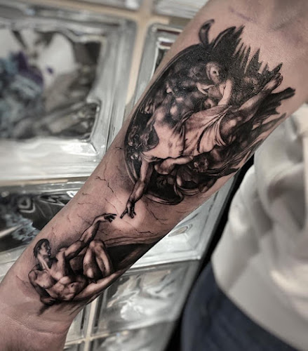 Revolution tattoo orvault