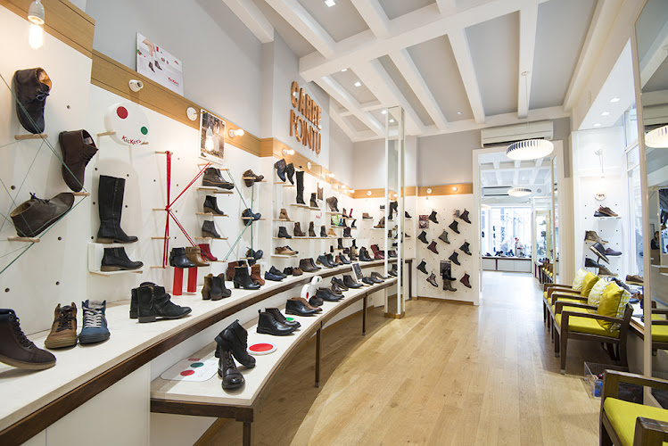 Carré Pointu – Magasin de chaussures Nantes Passage Pommeraye