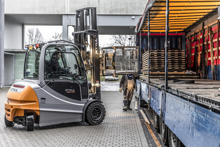 MEVACO S.A.R.L. – Spécialiste du métal déployé, des tôles perforées et des grilles