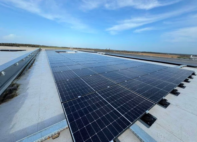 Solargie – Panneaux solaires & Borne de recharge