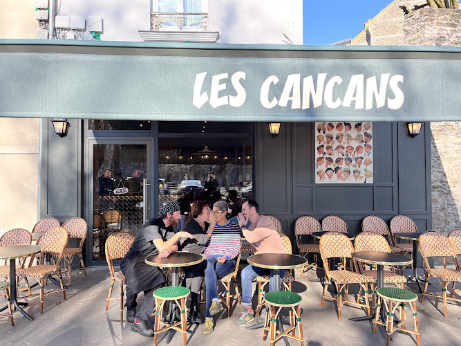 Les Cancans