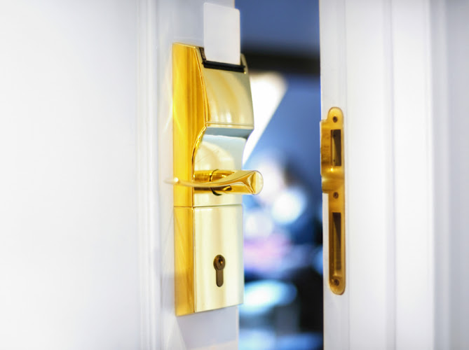 Aubert Services – Serrurier Nantes – Urgence – Dépannage – Serrurerie – Ouverture de porte – 24h/24 – Serrurier – Nantes