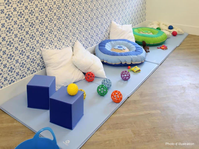 Les Petits Chaperons Rouges