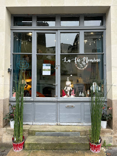 LA FÉE NOMÈNE