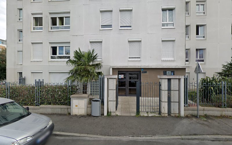 Madame Nguyen Anne Marie