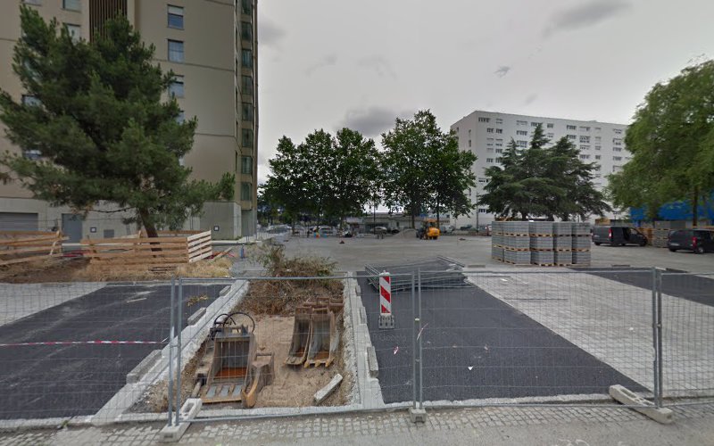 18 Boulevard de Berlin Parking