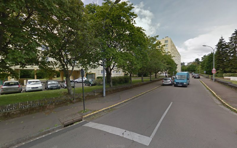 Les Yeux Qui Piquent