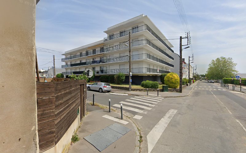 Amazon Locker – Vivette