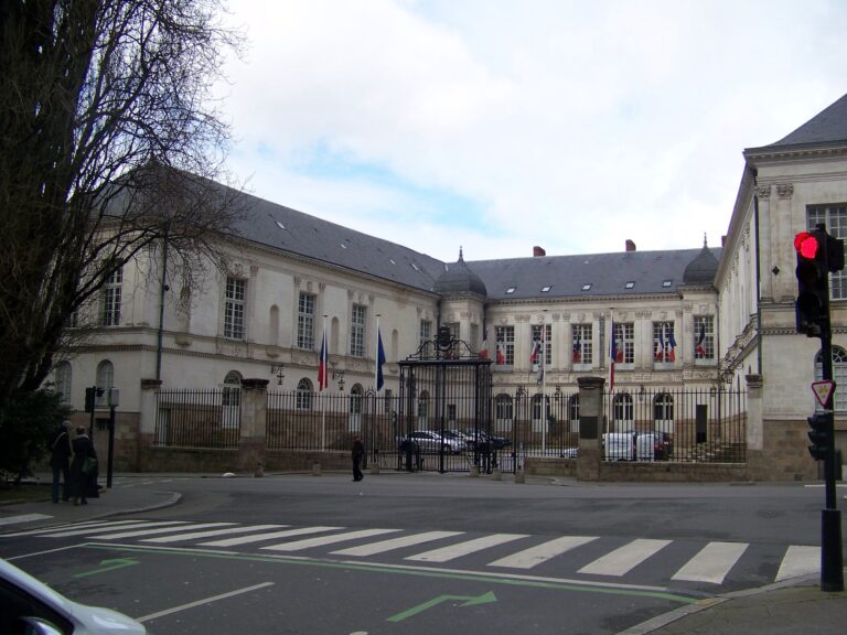 Découverte de la mairie de Nantes : un symbole d’histoire et d’engagement citoyen